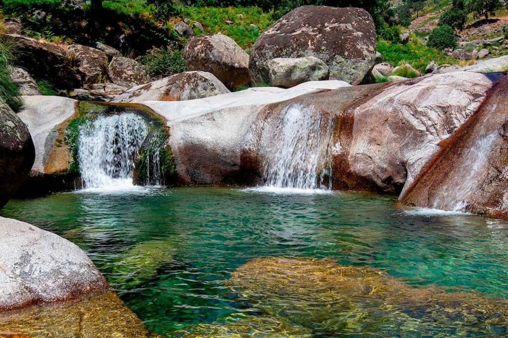 Casa Rural En Candeleda Con Piscina Y Un Maravilloso Jardin Extérieur photo
