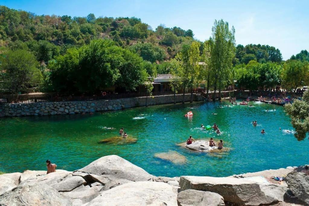 Casa Rural En Candeleda Con Piscina Y Un Maravilloso Jardin Extérieur photo