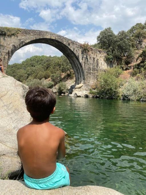 Casa Rural En Candeleda Con Piscina Y Un Maravilloso Jardin Extérieur photo
