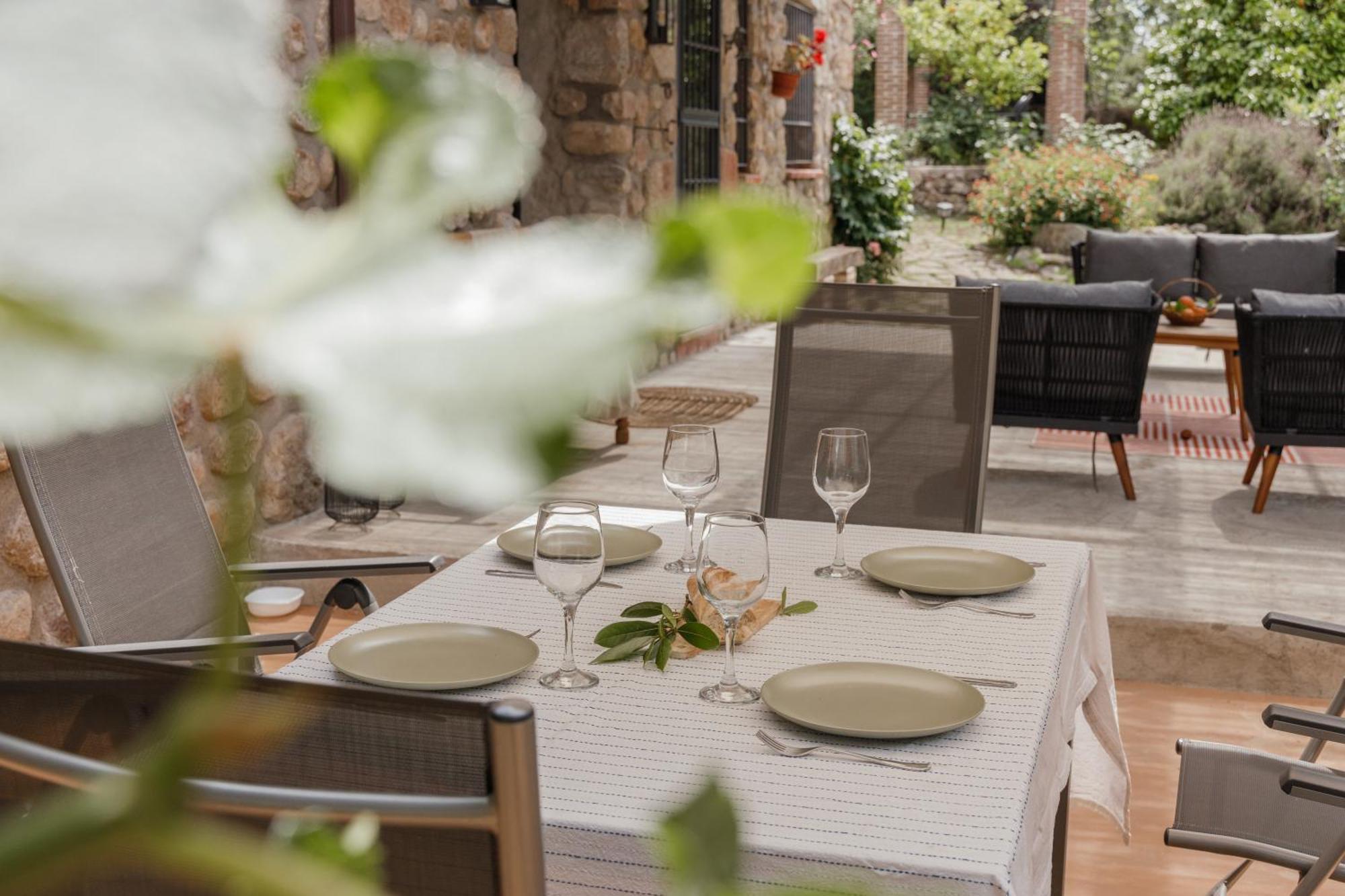 Casa Rural En Candeleda Con Piscina Y Un Maravilloso Jardin Extérieur photo